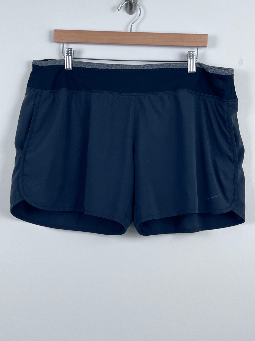 Nike Women's Dri-Fit 6" Rival Stretch Brief Lined Running Shorts 520316 Size XL